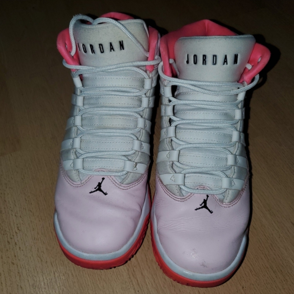 Jordan Max aura pink sneaker - Picture 2 of 7